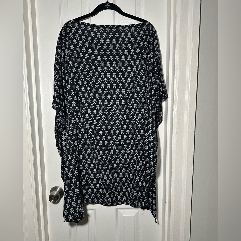Black and White Skull Patterned Kaftan